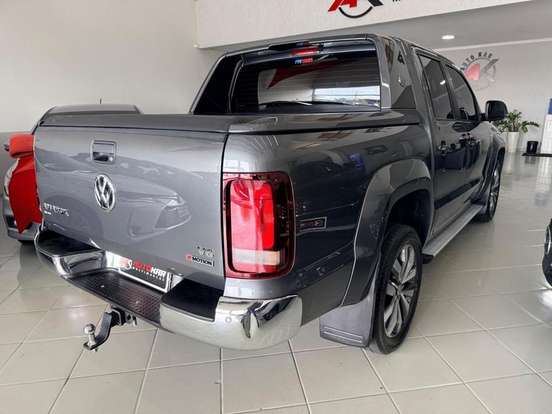 VOLKSWAGEN-AMAROK-2018