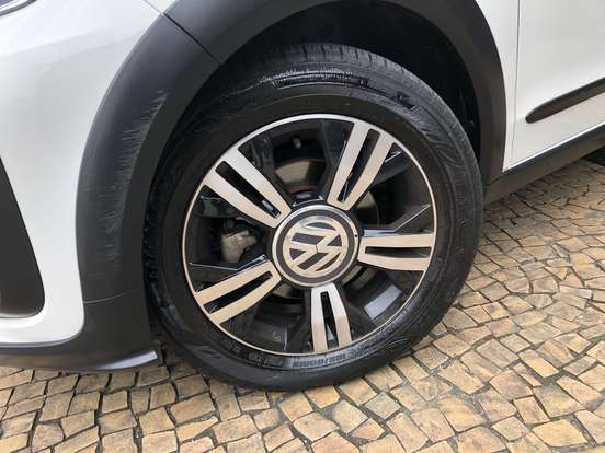 VOLKSWAGEN-CROSS UP-1.0 TSI 12V FLEX 4P MANUAL VOLKSWAGEN-CROSS UP-2019
