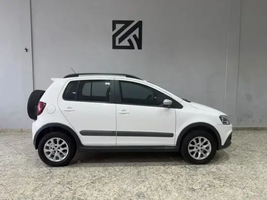 VOLKSWAGEN-CROSSFOX-1.6 MI FLEX 8V 4P AUTOMATIZADO VOLKSWAGEN-CROSSFOX-2013