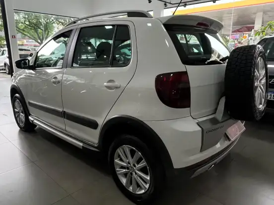 VOLKSWAGEN-CROSSFOX-1.6 MI FLEX 8V 4P MANUAL VOLKSWAGEN-CROSSFOX-2013