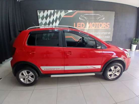 VOLKSWAGEN-CROSSFOX-2010