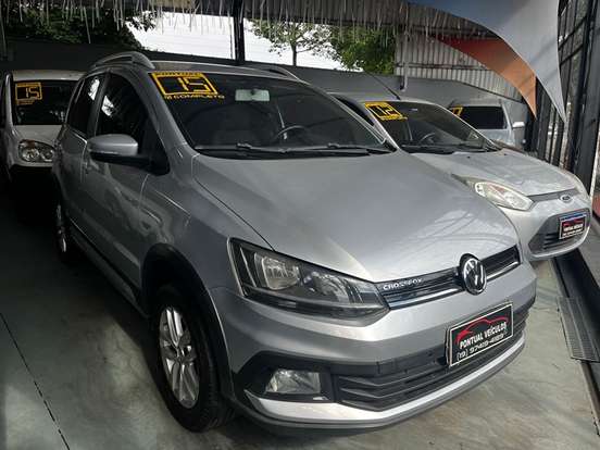 VOLKSWAGEN-CROSSFOX-2015