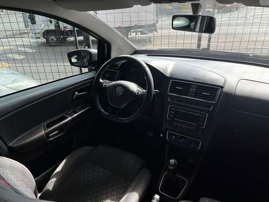 VOLKSWAGEN-CROSSFOX-1.6 MSI FLEX 16V 4P MANUAL VOLKSWAGEN-CROSSFOX-2015