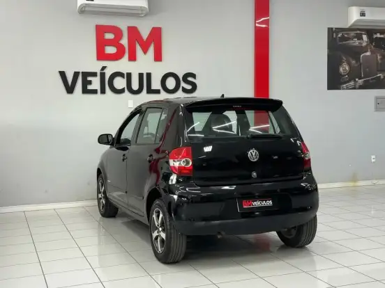 VOLKSWAGEN-FOX-1.0 MI 8V FLEX 4P MANUAL VOLKSWAGEN-FOX-2009