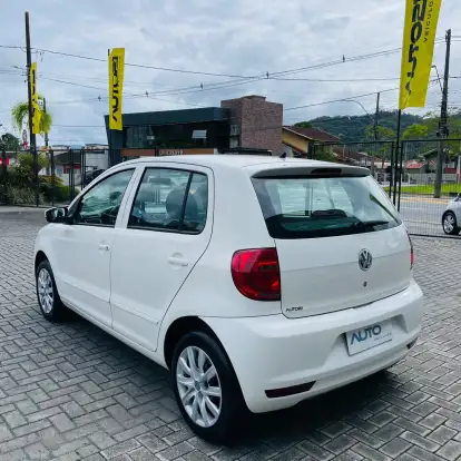 VOLKSWAGEN-FOX-1.0 MI 8V FLEX 4P MANUAL VOLKSWAGEN-FOX-2011