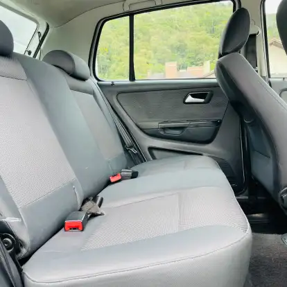 VOLKSWAGEN-FOX-1.0 MI 8V FLEX 4P MANUAL VOLKSWAGEN-FOX-2011