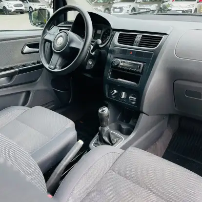 VOLKSWAGEN-FOX-1.0 MI 8V FLEX 4P MANUAL VOLKSWAGEN-FOX-2011