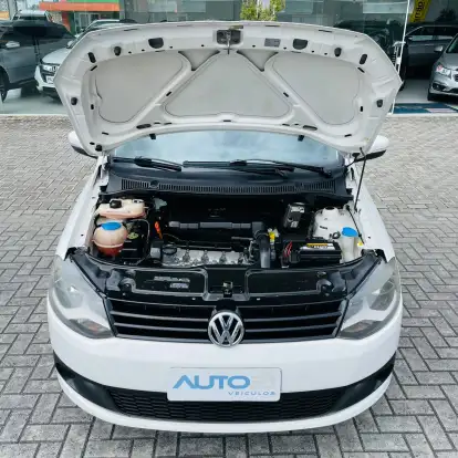 VOLKSWAGEN-FOX-2011