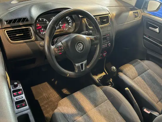 VOLKSWAGEN-FOX-1.0 MI 8V FLEX 4P MANUAL VOLKSWAGEN-FOX-2012