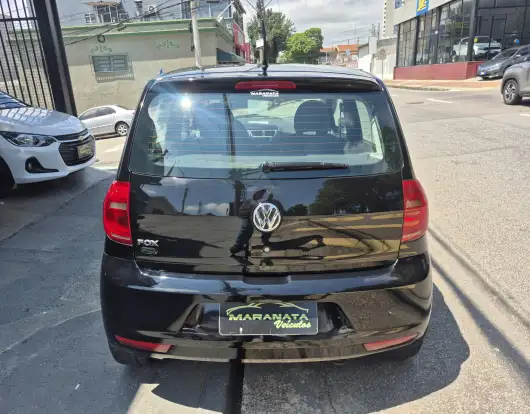 VOLKSWAGEN-FOX-2010