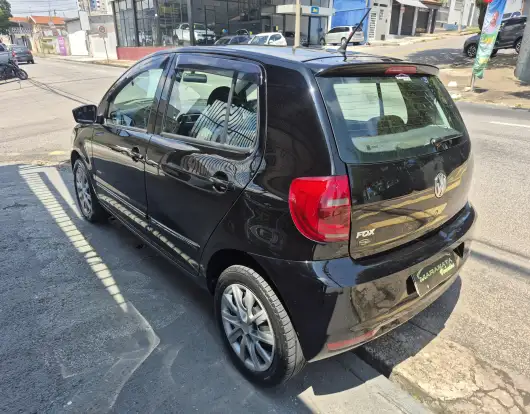 VOLKSWAGEN-FOX-2010