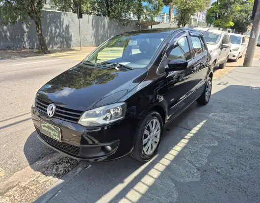 VOLKSWAGEN-FOX-2010