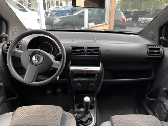 VOLKSWAGEN-FOX-2009