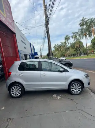 VOLKSWAGEN-FOX-1.0 MI TREND 8V FLEX 4P MANUAL VOLKSWAGEN-FOX-2012