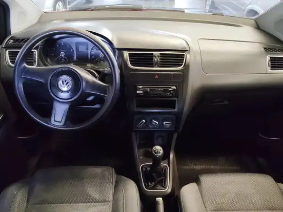 VOLKSWAGEN-FOX-2011