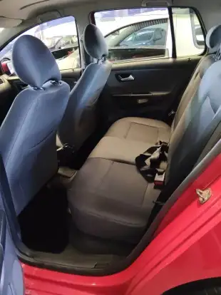 VOLKSWAGEN-FOX-2011
