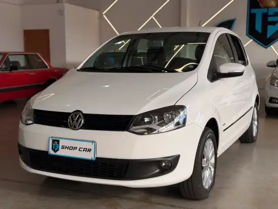 VOLKSWAGEN-FOX-2010