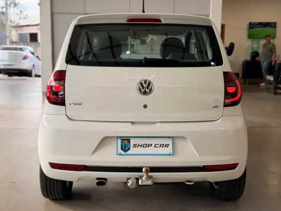 VOLKSWAGEN-FOX-2010