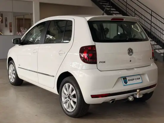 VOLKSWAGEN-FOX-2010