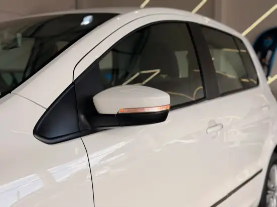 VOLKSWAGEN-FOX-2010