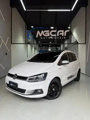 VOLKSWAGEN-FOX-2015