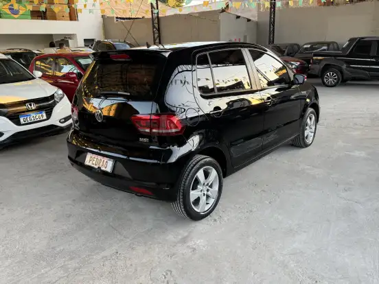 VOLKSWAGEN-FOX-1.6 MI ROCK IN RIO 8V FLEX 4P MANUAL VOLKSWAGEN-FOX-2015