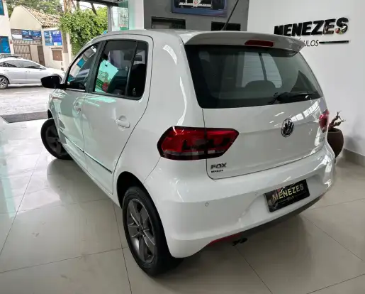 VOLKSWAGEN-FOX-1.6 MSI HIGHLINE 16V FLEX 4P MANUAL VOLKSWAGEN-FOX-2017