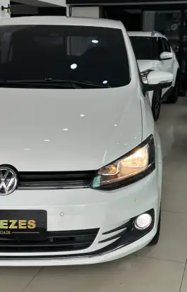 VOLKSWAGEN-FOX-1.6 MSI HIGHLINE 16V FLEX 4P MANUAL VOLKSWAGEN-FOX-2017