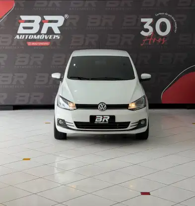 VOLKSWAGEN-FOX-2017