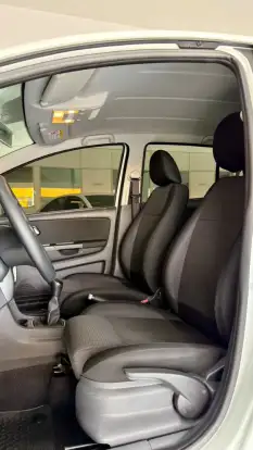 VOLKSWAGEN-FOX-1.6 MSI TOTAL FLEX CONNECT 4P MANUAL VOLKSWAGEN-FOX-2017