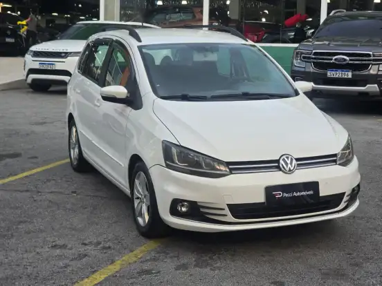 VOLKSWAGEN-FOX-2018