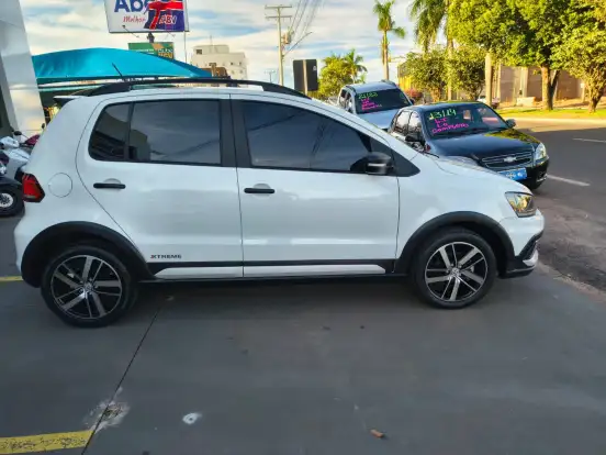VOLKSWAGEN-FOX-1.6 MSI TOTAL FLEX XTREME 4P MANUAL VOLKSWAGEN-FOX-2019
