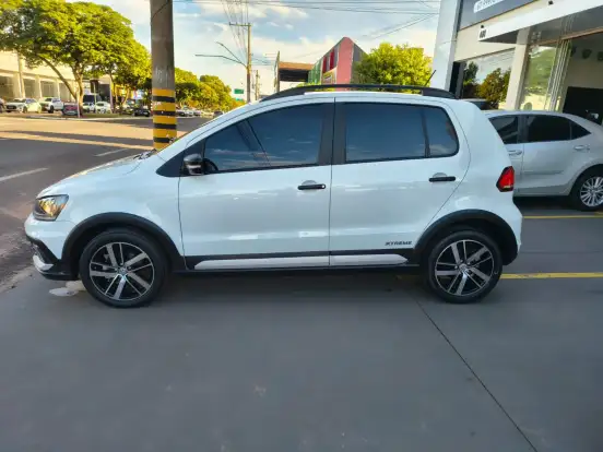 VOLKSWAGEN-FOX-1.6 MSI TOTAL FLEX XTREME 4P MANUAL VOLKSWAGEN-FOX-2019