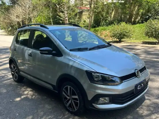 VOLKSWAGEN-FOX-1.6 MSI TOTAL FLEX XTREME 4P MANUAL VOLKSWAGEN-FOX-2019