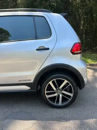 VOLKSWAGEN-FOX-2019