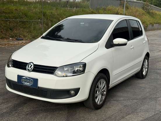 VOLKSWAGEN-FOX-1.0 MI 8V FLEX 4P MANUAL VOLKSWAGEN-FOX-2013