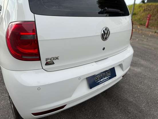 VOLKSWAGEN-FOX-1.0 MI 8V FLEX 4P MANUAL VOLKSWAGEN-FOX-2013