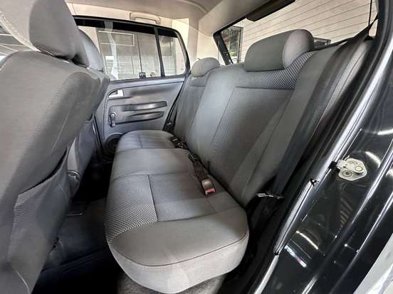 VOLKSWAGEN-FOX-2008