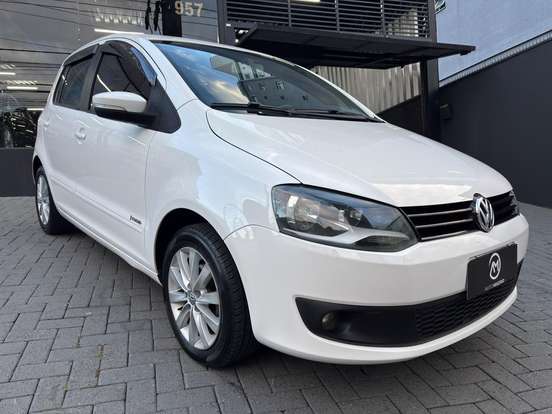 VOLKSWAGEN-FOX-2013