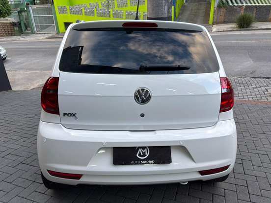 VOLKSWAGEN-FOX-2013