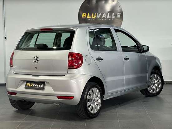 VOLKSWAGEN-FOX-1.0 MI 8V FLEX 4P MANUAL VOLKSWAGEN-FOX-2013