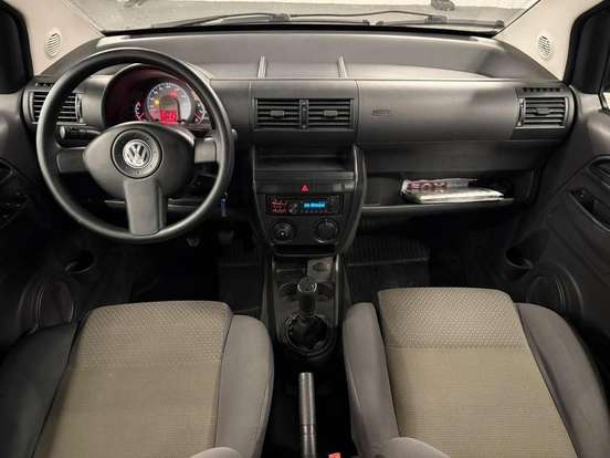 VOLKSWAGEN-FOX-1.0 MI TREND 8V FLEX 4P MANUAL VOLKSWAGEN-FOX-2008