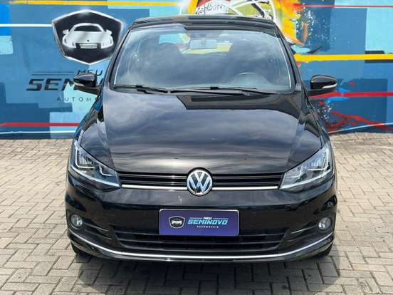 VOLKSWAGEN-FOX-2017