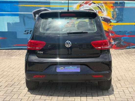 VOLKSWAGEN-FOX-1.0 MPI COMFORTLINE 12V FLEX 4P MANUAL VOLKSWAGEN-FOX-2017