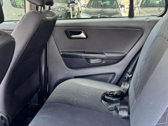 VOLKSWAGEN-FOX-1.6 MI 8V FLEX 4P MANUAL VOLKSWAGEN-FOX-2013