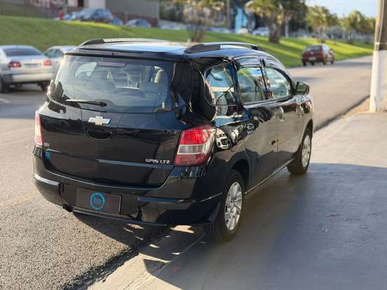 VOLKSWAGEN-FOX-1.6 MI 8V FLEX 4P MANUAL VOLKSWAGEN-FOX-2011