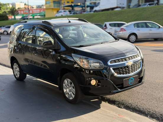 VOLKSWAGEN-FOX-2011