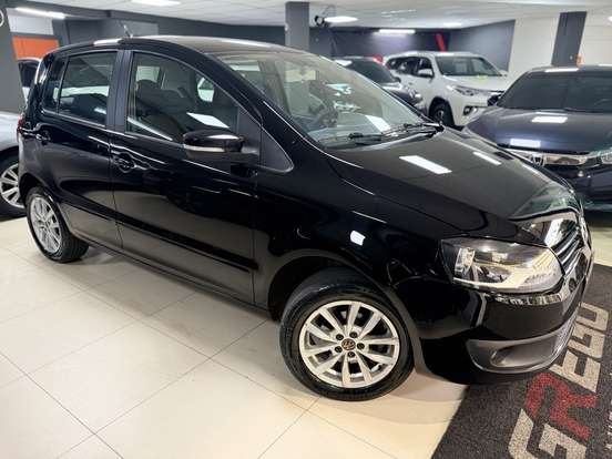VOLKSWAGEN-FOX-1.6 MI 8V FLEX 4P MANUAL VOLKSWAGEN-FOX-2014
