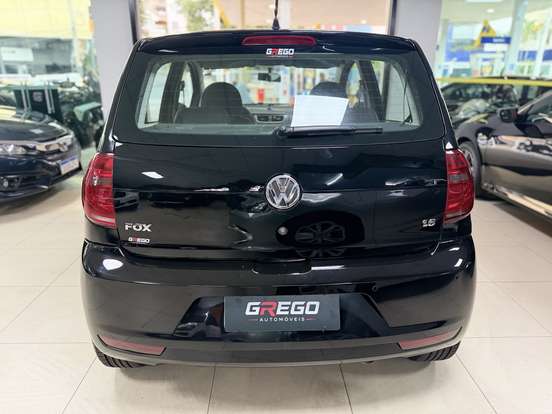 VOLKSWAGEN-FOX-2014
