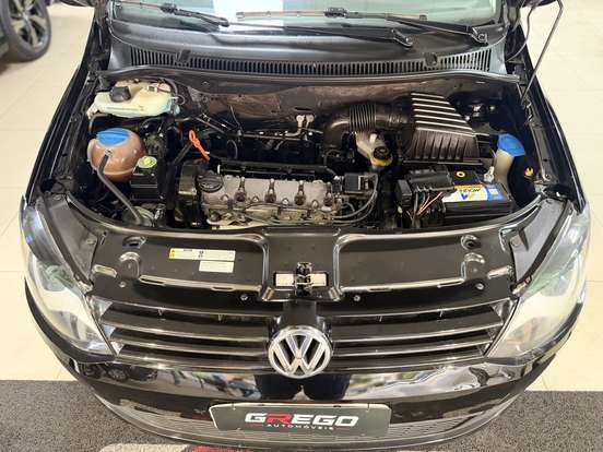 VOLKSWAGEN-FOX-1.6 MI 8V FLEX 4P MANUAL VOLKSWAGEN-FOX-2014